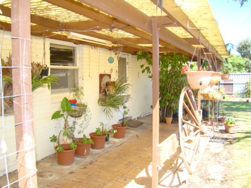 11 Graham Street, Victor Harbor SA 5211