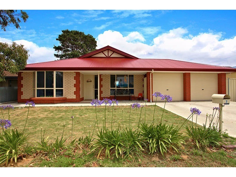7 Higgins  Street, Encounter Bay SA 5211