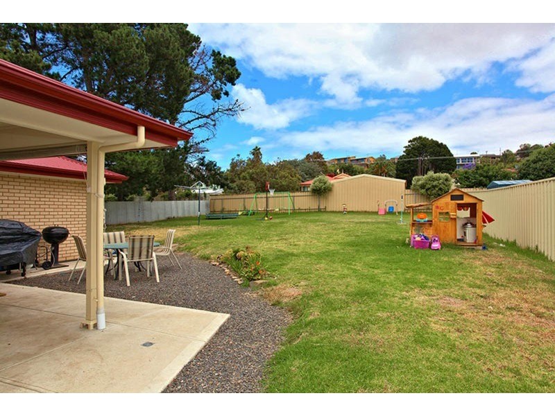 7 Higgins  Street, Encounter Bay SA 5211