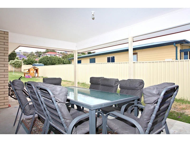 7 Higgins  Street, Encounter Bay SA 5211