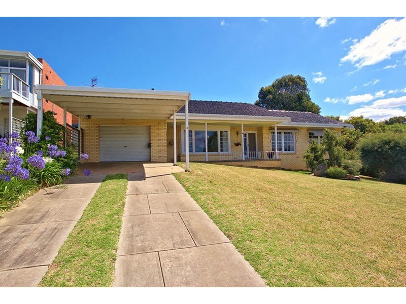 3 Ridge Avenue, Encounter Bay SA 5211