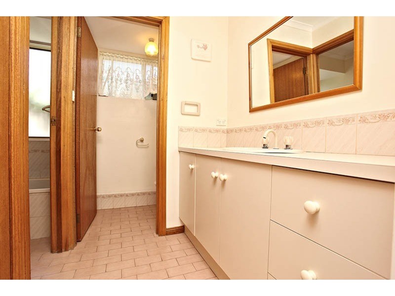 168 Canterbury  Road, Victor Harbor SA 5211