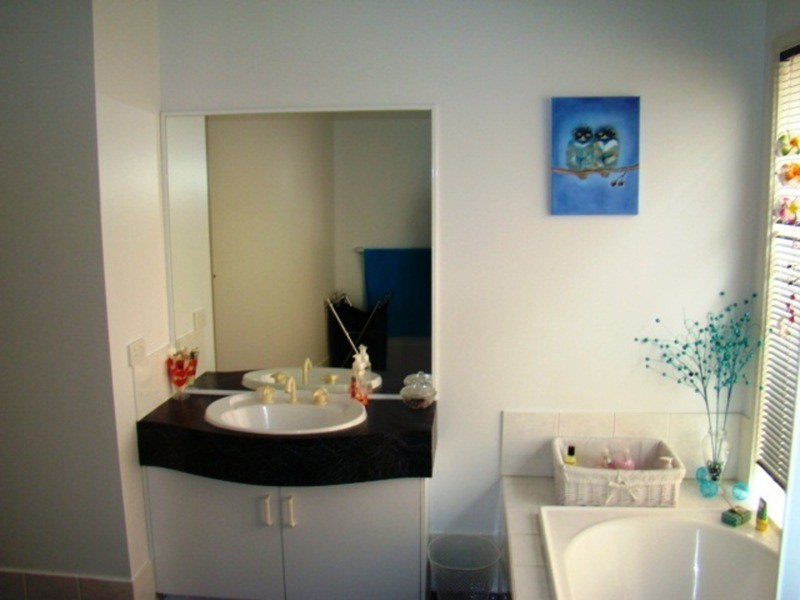 54 Southern Right Crescent, Encounter Bay SA 5211