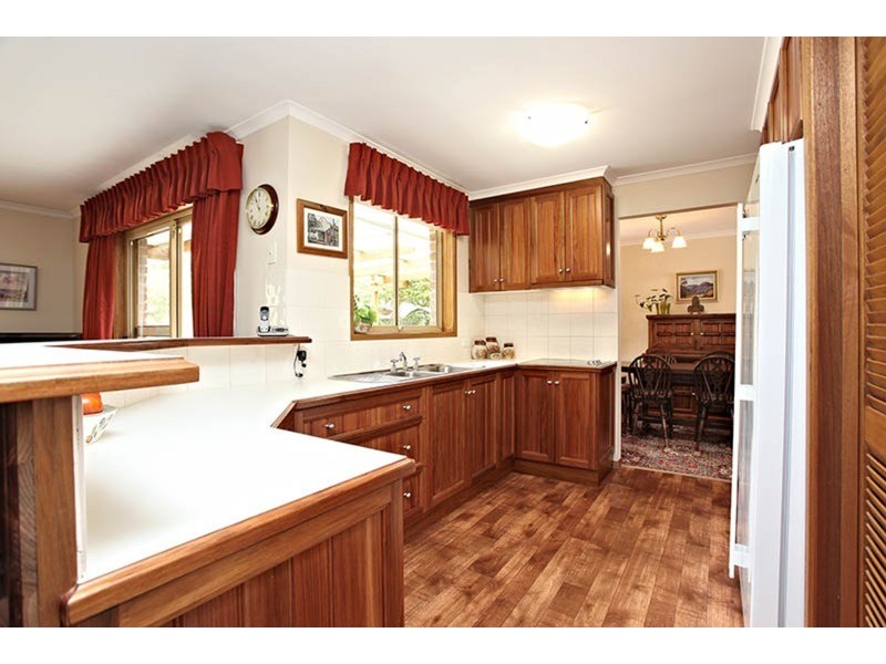 8 Davoren Court, Victor Harbor SA 5211