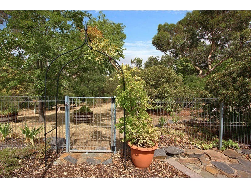 8 Davoren Court, Victor Harbor SA 5211