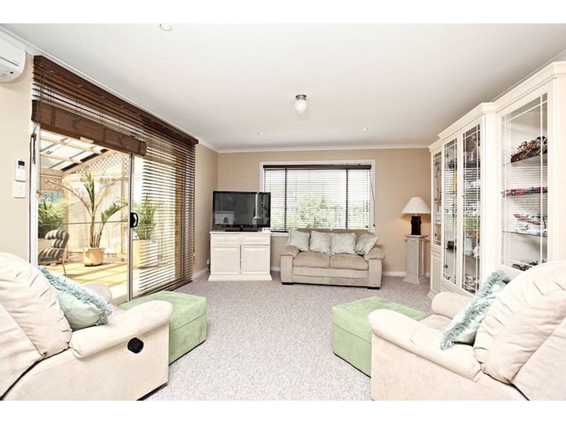 27 Rymill Avenue, Encounter Bay SA 5211