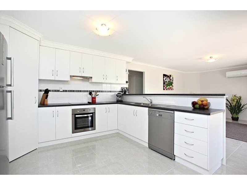 25 Wishart Crescent, Encounter Bay SA 5211