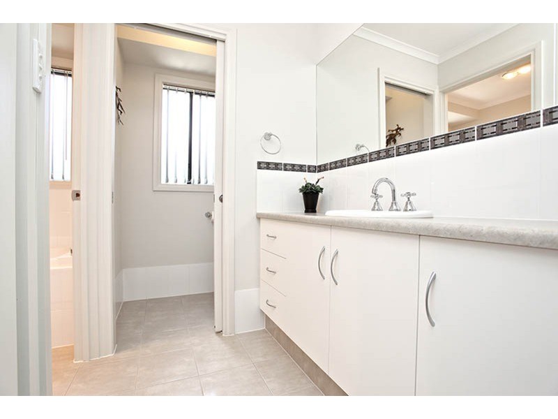 25 Wishart Crescent, Encounter Bay SA 5211