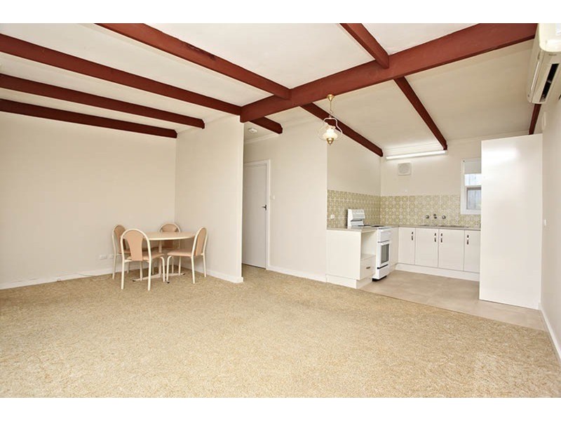 12 James Avenue, Victor Harbor SA 5211