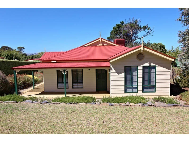 4 Laurie Avenue, Encounter Bay SA 5211