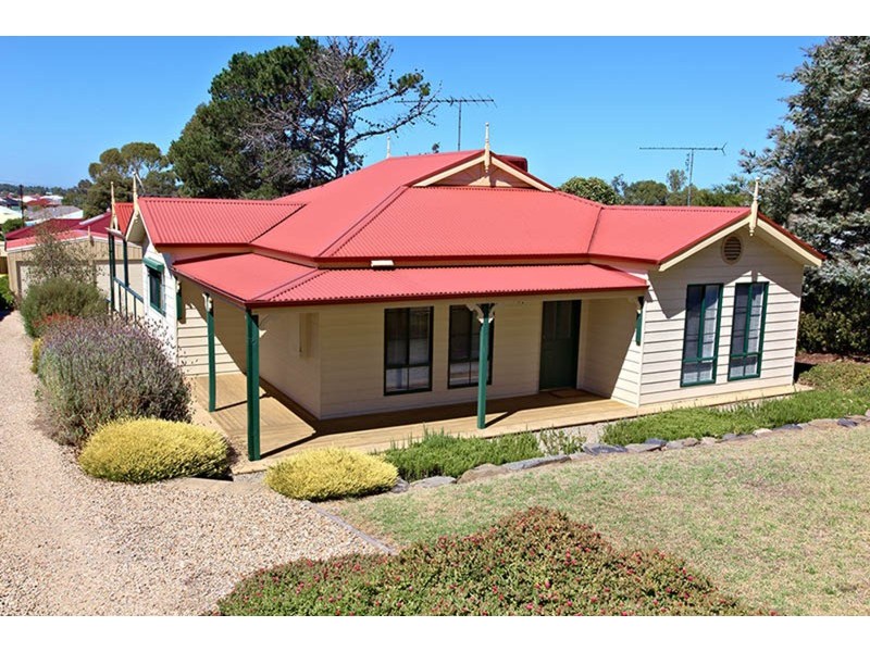 4 Laurie Avenue, Encounter Bay SA 5211