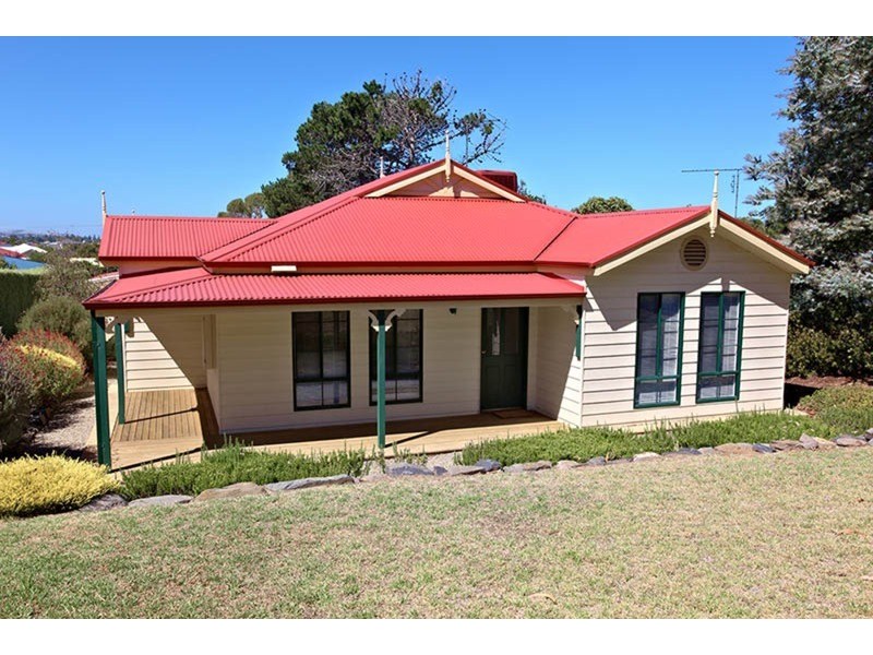 4 Laurie Avenue, Encounter Bay SA 5211