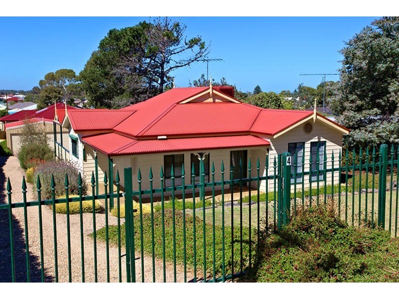 4 Laurie Avenue, Encounter Bay SA 5211