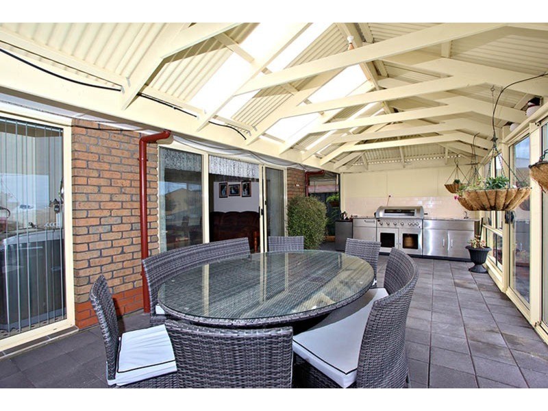 45 Greenhills  Road, Victor Harbor SA 5211