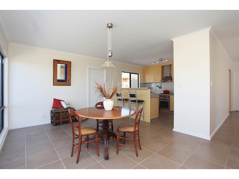 24 Tjilbruke Drive, Victor Harbor SA 5211