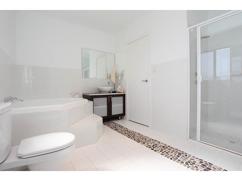 24 Tjilbruke Drive, Victor Harbor SA 5211