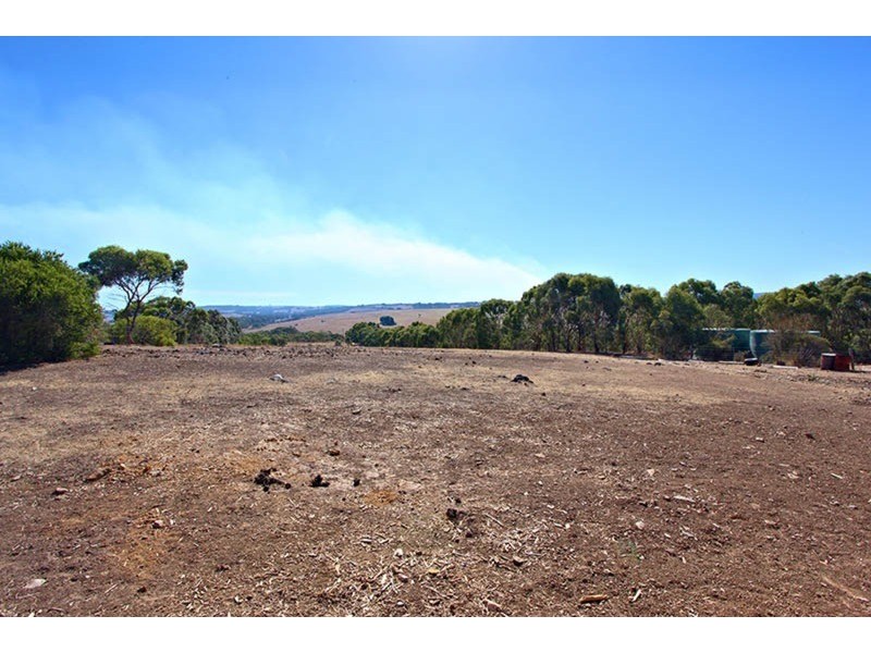 24 Tjilbruke Drive, Victor Harbor SA 5211
