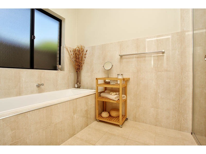 4 Missen Avenue, Hayborough SA 5211