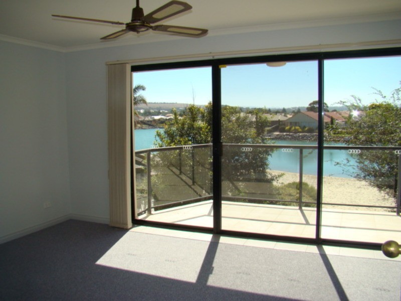 2a Islander  Drive, Encounter Bay SA 5211