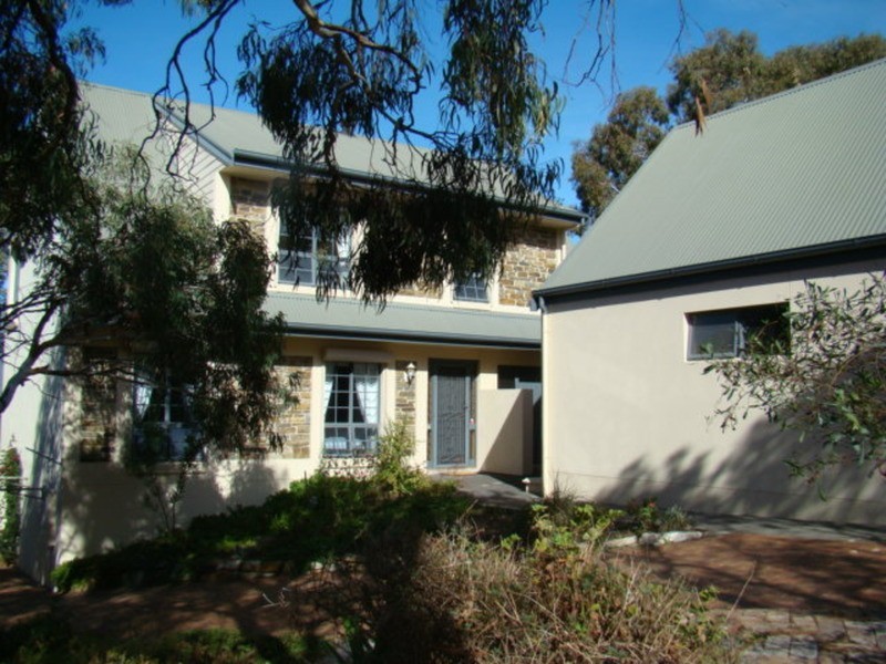 64 Warland Avenue, Victor Harbor SA 5211