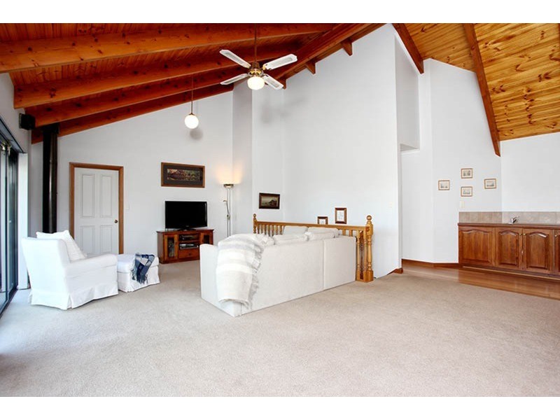 64 Warland Avenue, Victor Harbor SA 5211