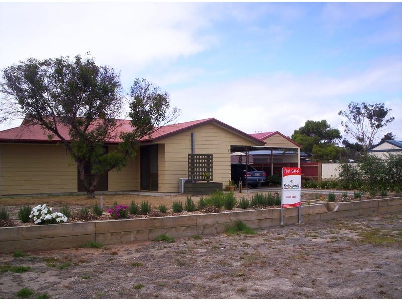 8 Bonney Street, Meningie SA 5264