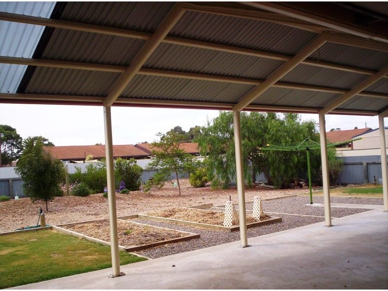 8 Bonney Street, Meningie SA 5264