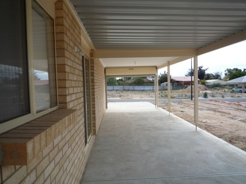 13 Ferris Road, Murray Bridge SA 5253