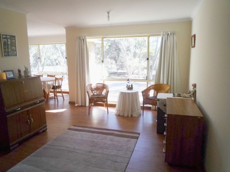 77 Tooma Drive, Murray Bridge SA 5253