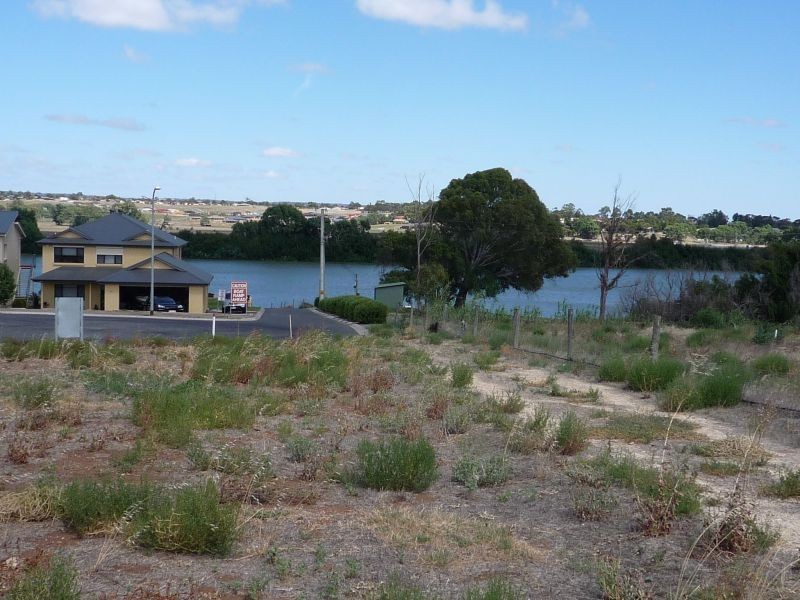 11 Queen Louisa Drive, Murray Bridge SA 5253