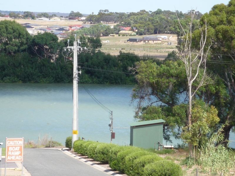 11 Queen Louisa Drive, Murray Bridge SA 5253