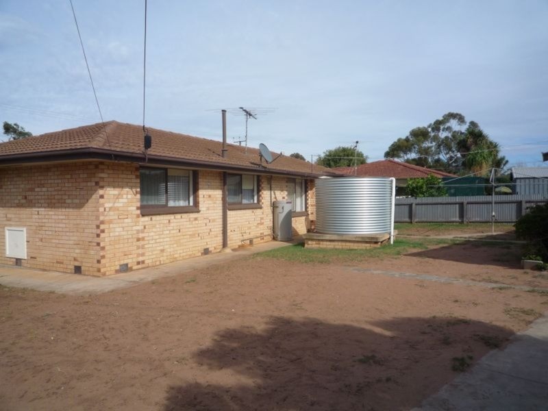 4 Whitehead Avenue, Murray Bridge SA 5253