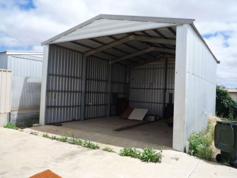 141 Adelaide Road, Murray Bridge SA 5253