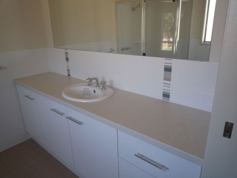 123 Tooma Drive, Murray Bridge East SA 5253