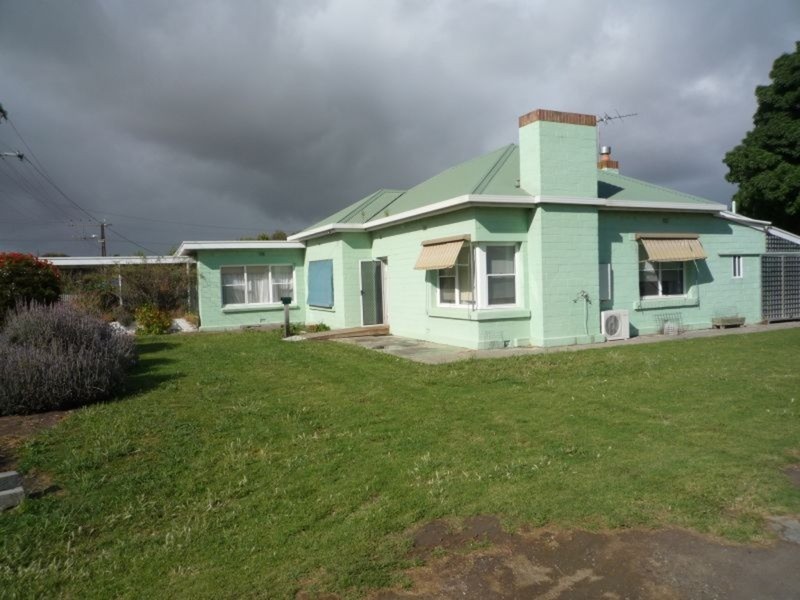 27 Bonney Street, Meningie SA 5264
