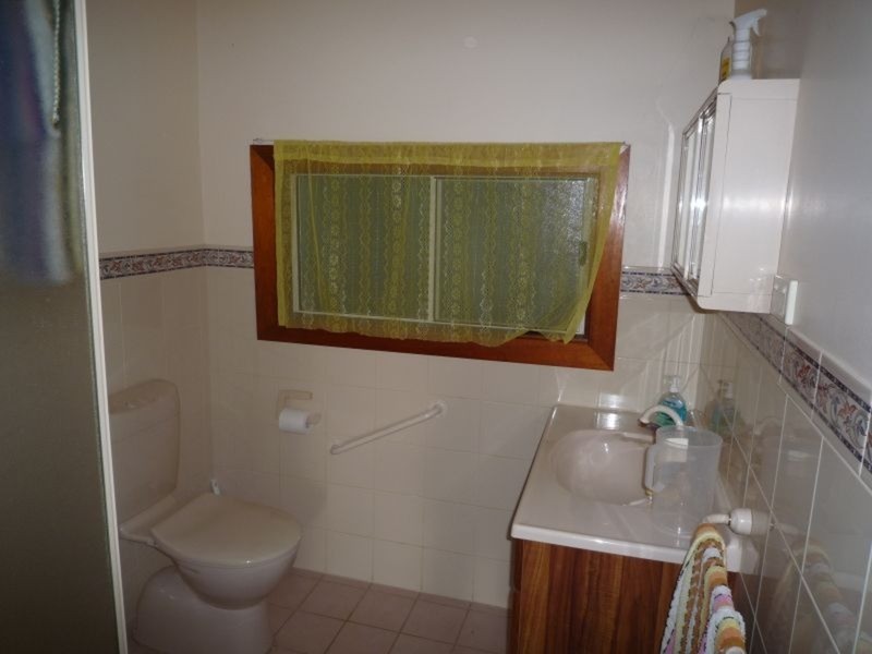27 Bonney Street, Meningie SA 5264