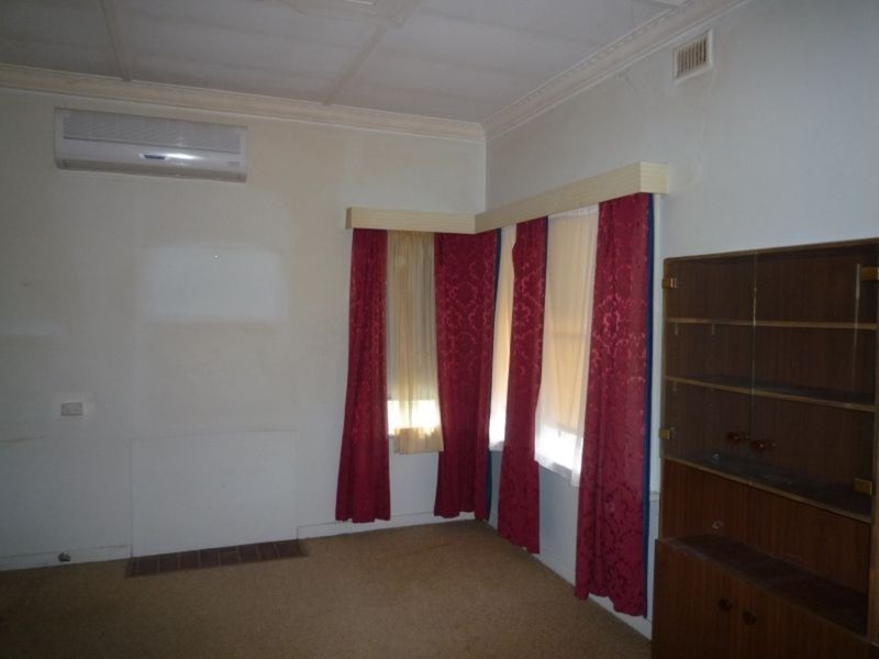 27 Bonney Street, Meningie SA 5264