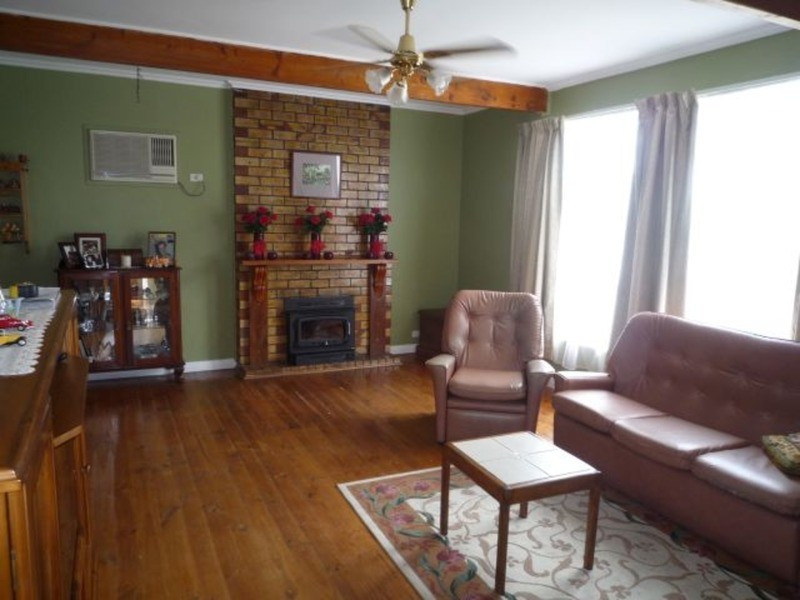 10 Albert Road, Meningie SA 5264