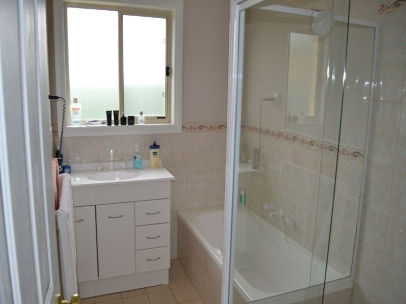 9 Hawke Place, Murray Bridge SA 5253