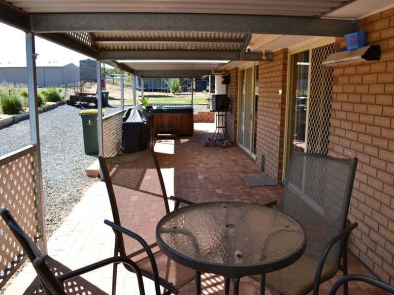 43 Torrens Road, Murray Bridge SA 5253
