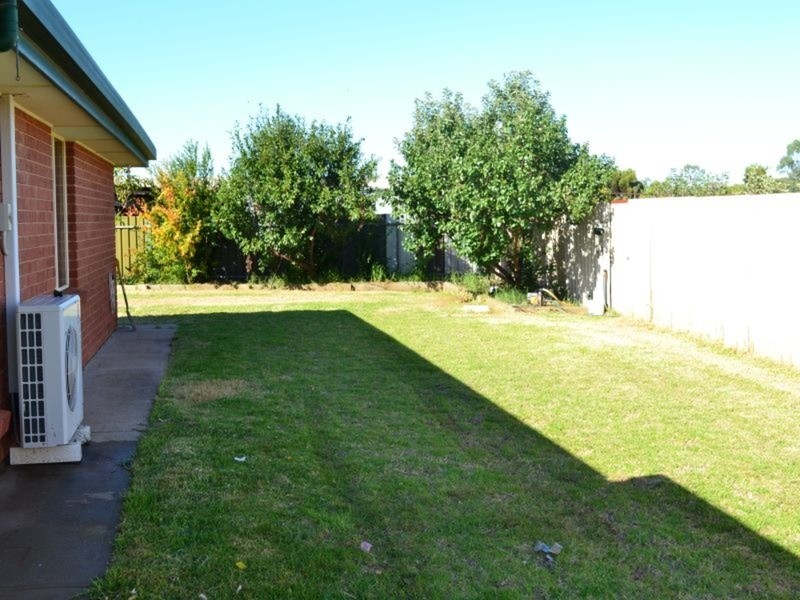 148 Sir John Cowan Avenue, Murray Bridge SA 5253