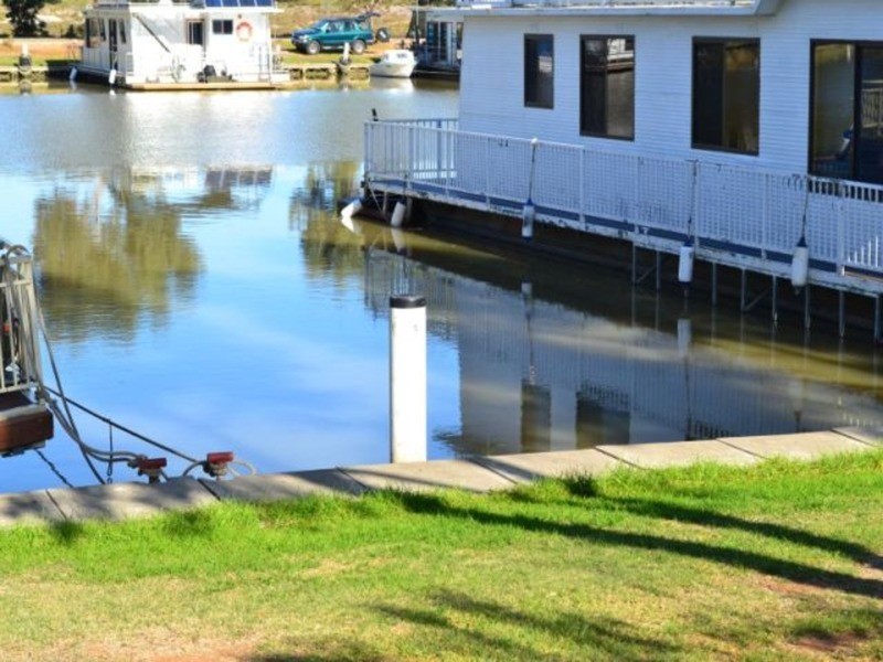 24 Kia Marina, Mannum SA 5238