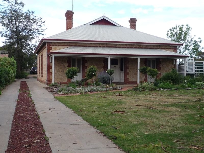 94 Adelaide Road, Murray Bridge SA 5253