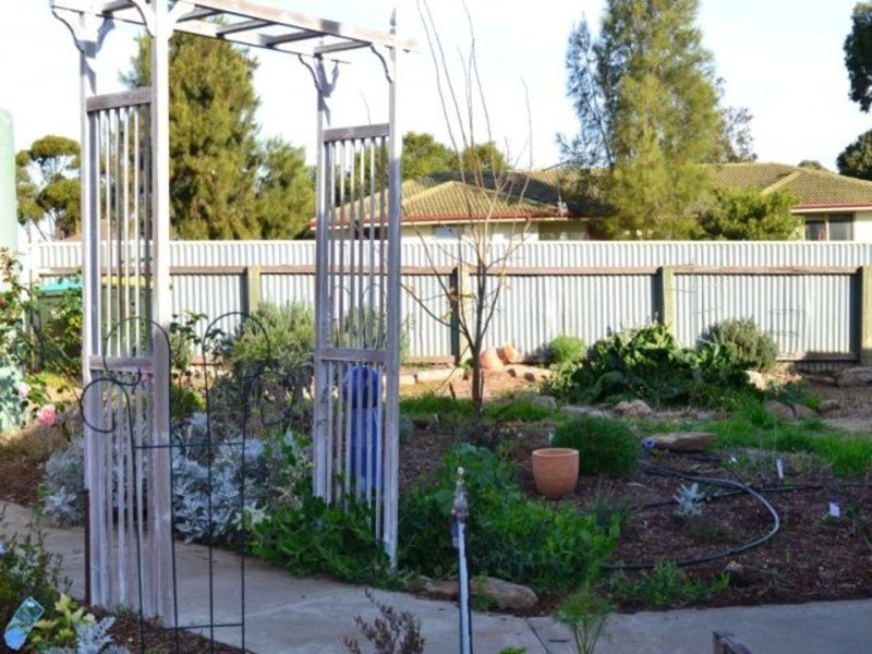18 Lorikeet Avenue, Murray Bridge SA 5253