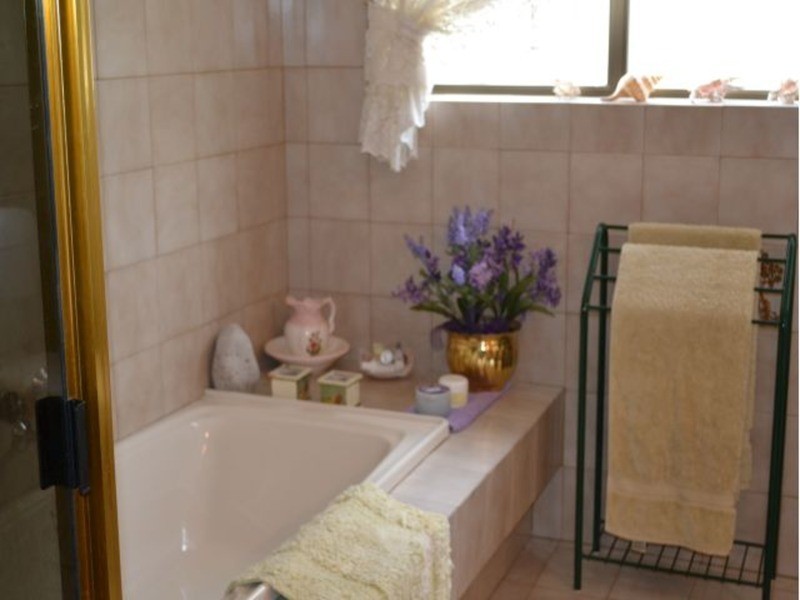 143 Mitchell Avenue, Murray Bridge SA 5253