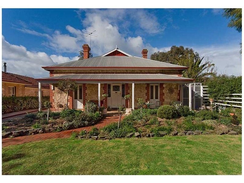 94 Adelaide Road, Murray Bridge SA 5253
