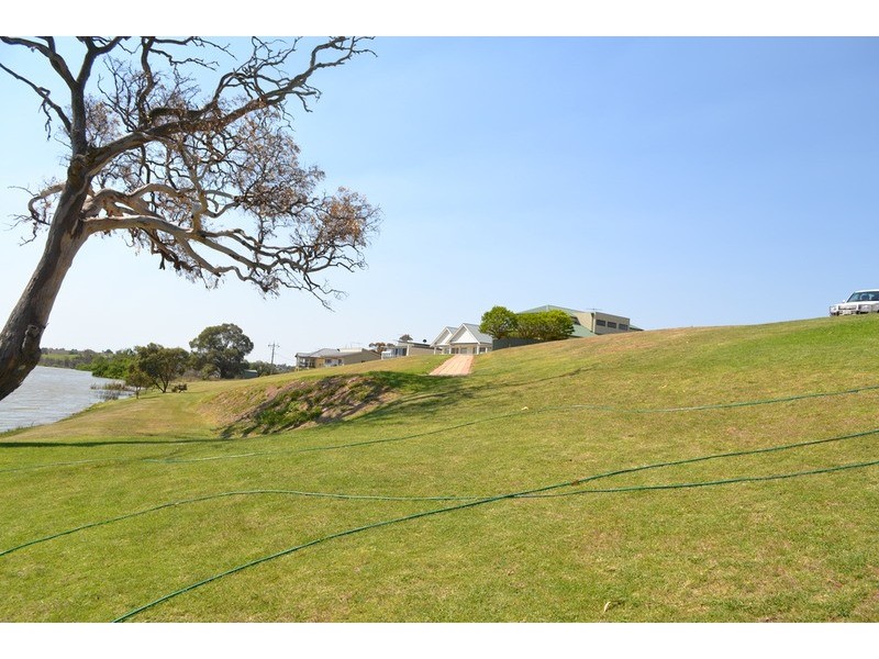 Lot 2 Queen Louisa  Drive, Murray Bridge SA 5253