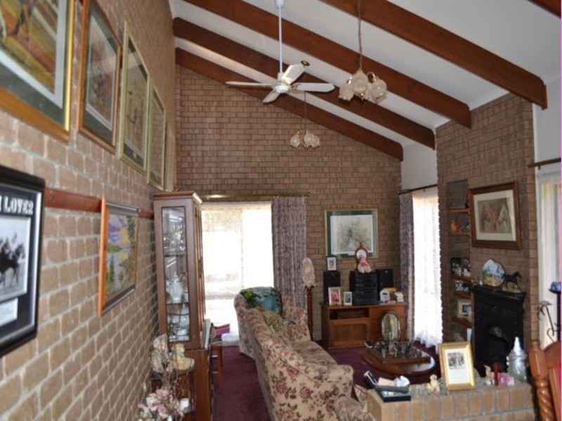 32 Sir John Cowan Avenue, Murray Bridge SA 5253