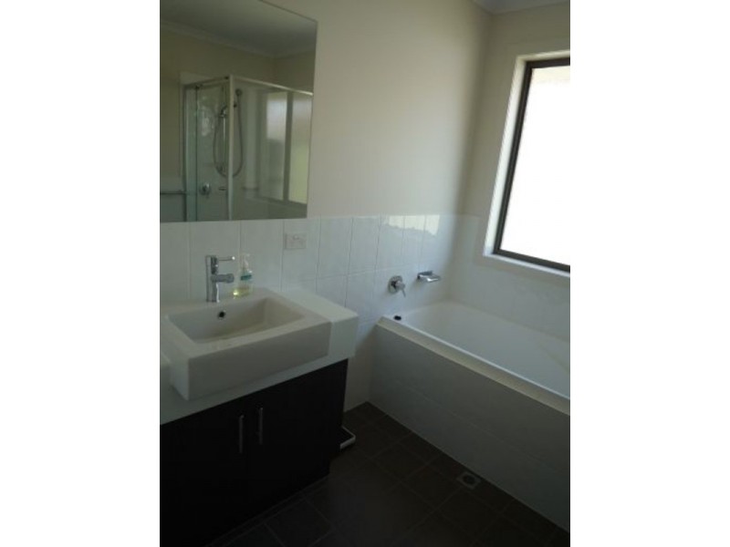 33 Pfitzner Close, Murray Bridge SA 5253