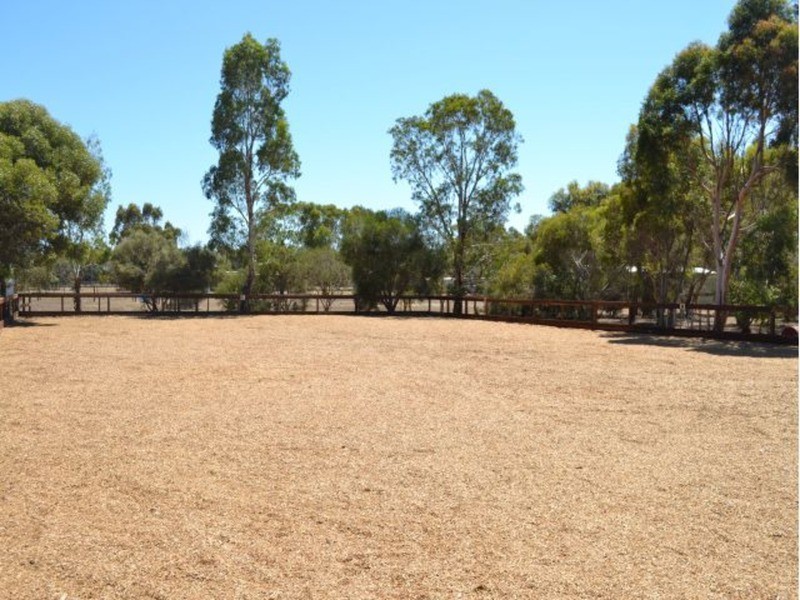 Strathalbyn SA 5255